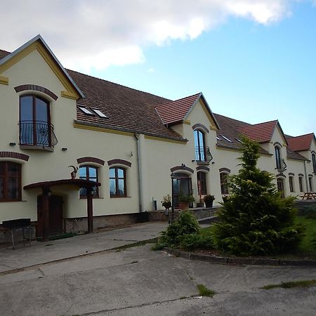 Agroturystyka Maya Hotel Miedzyrzecz Exterior photo