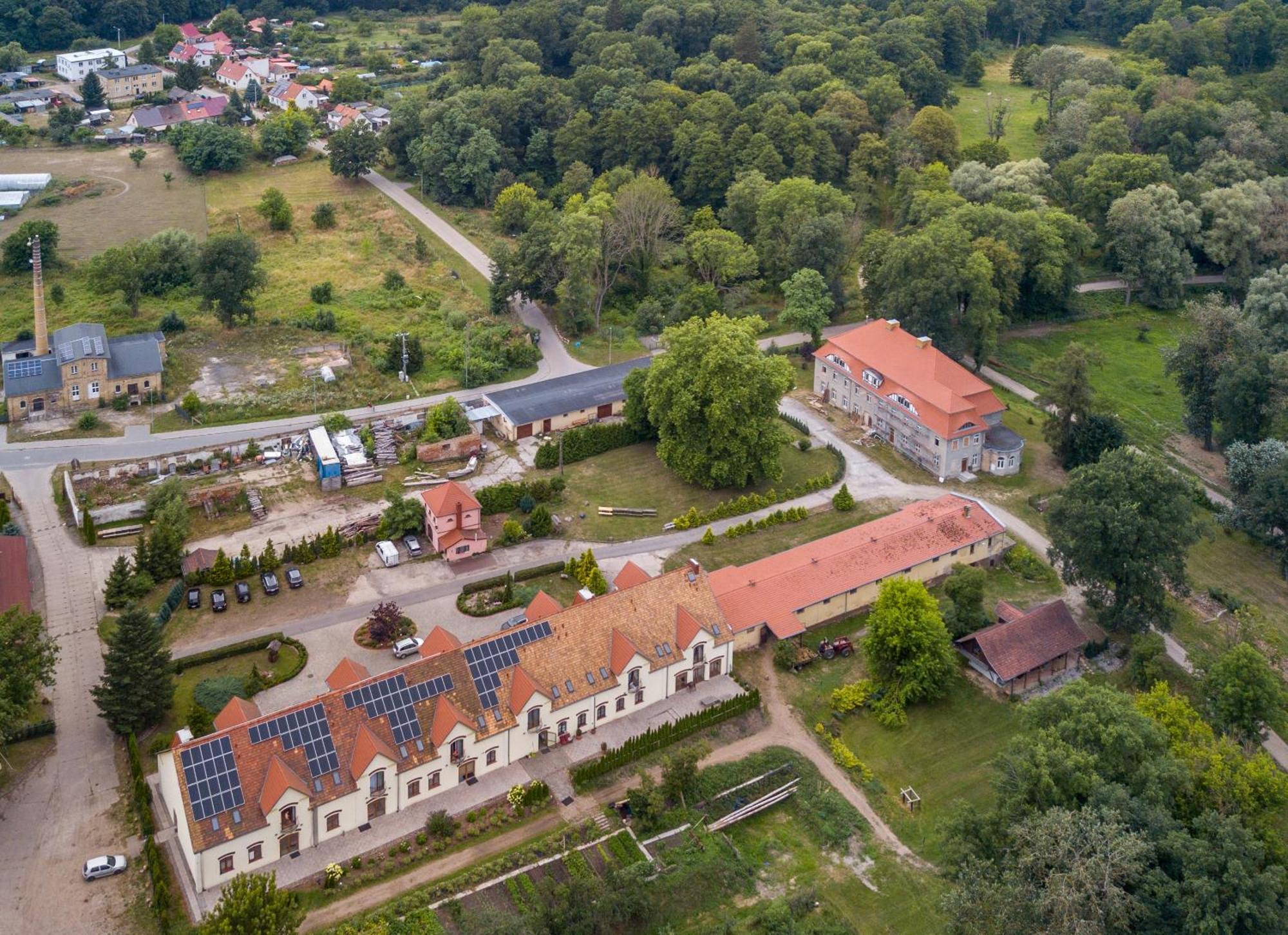 Agroturystyka Maya Hotel Miedzyrzecz Exterior photo