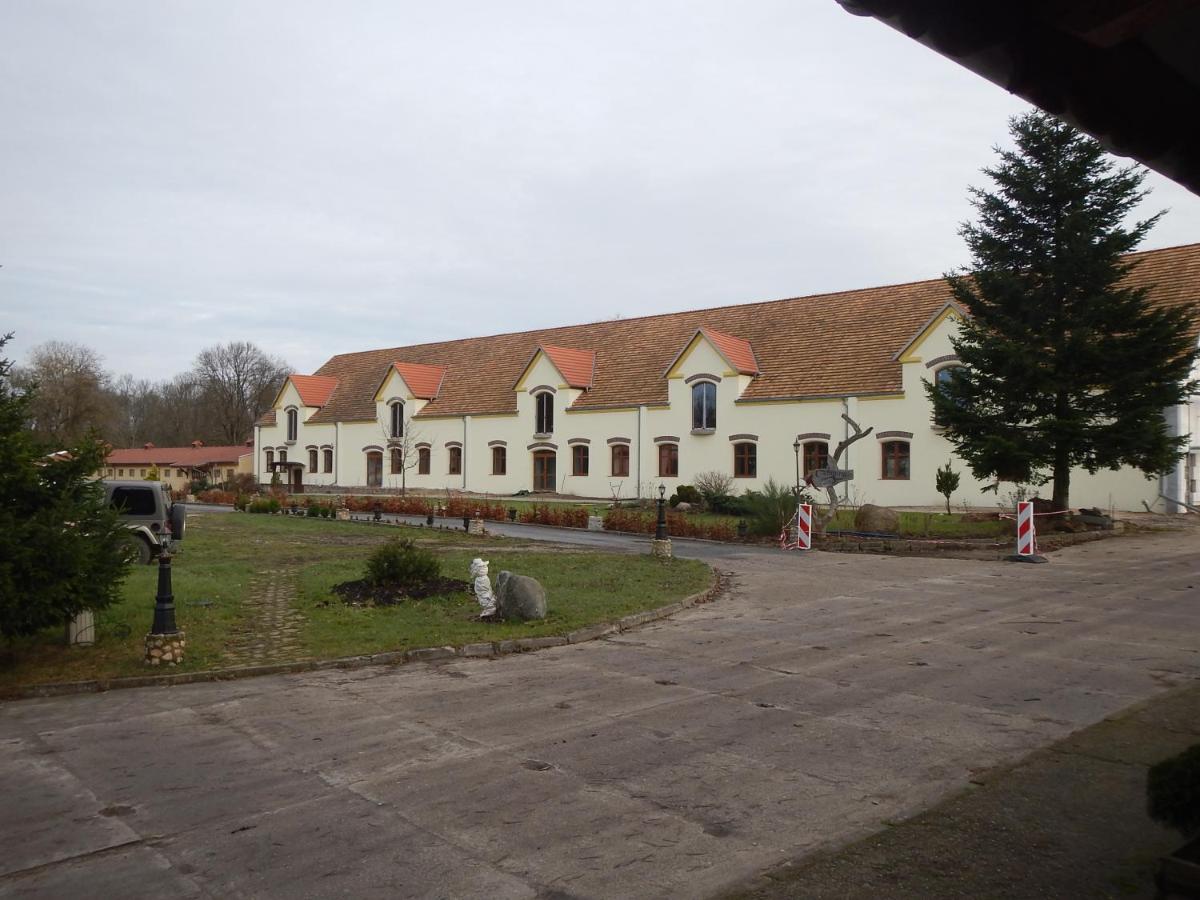 Agroturystyka Maya Hotel Miedzyrzecz Exterior photo